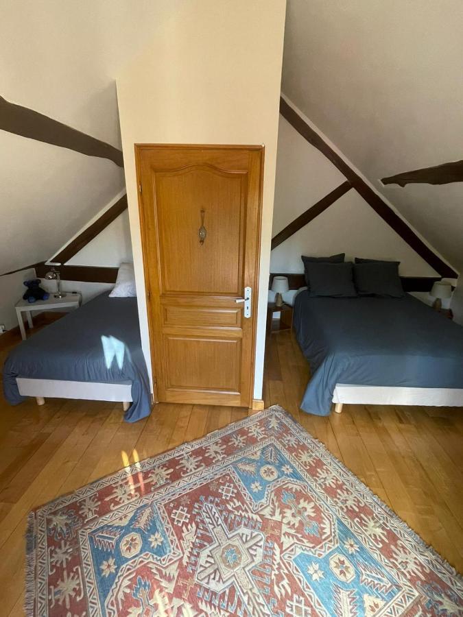 Le Logis Du Regisseur Bed & Breakfast Charny-Oree-de-Puisaye Luaran gambar